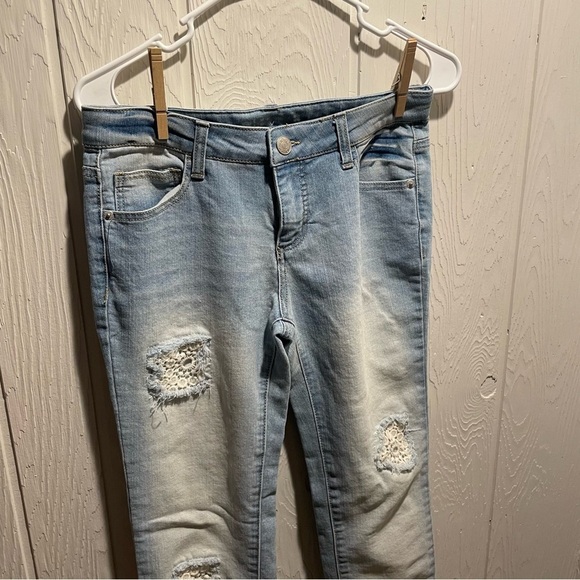Cherokee Girls Distressed Ripped Light Wash Jeans - Picture 6 of 6